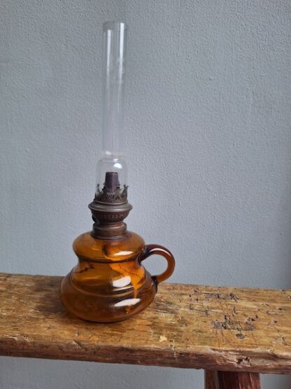 Vintage olielampje bruin glas